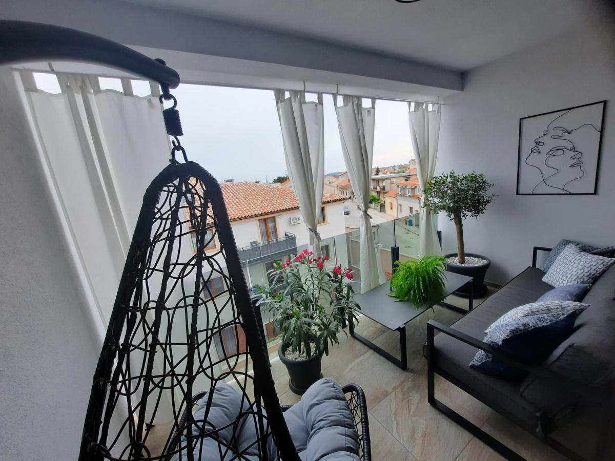 Enjoy Pula - New Apt With Terrace And Free Parking Garage ภายนอก รูปภาพ